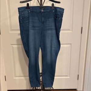 Women's Classic Blue Skinny Jeans